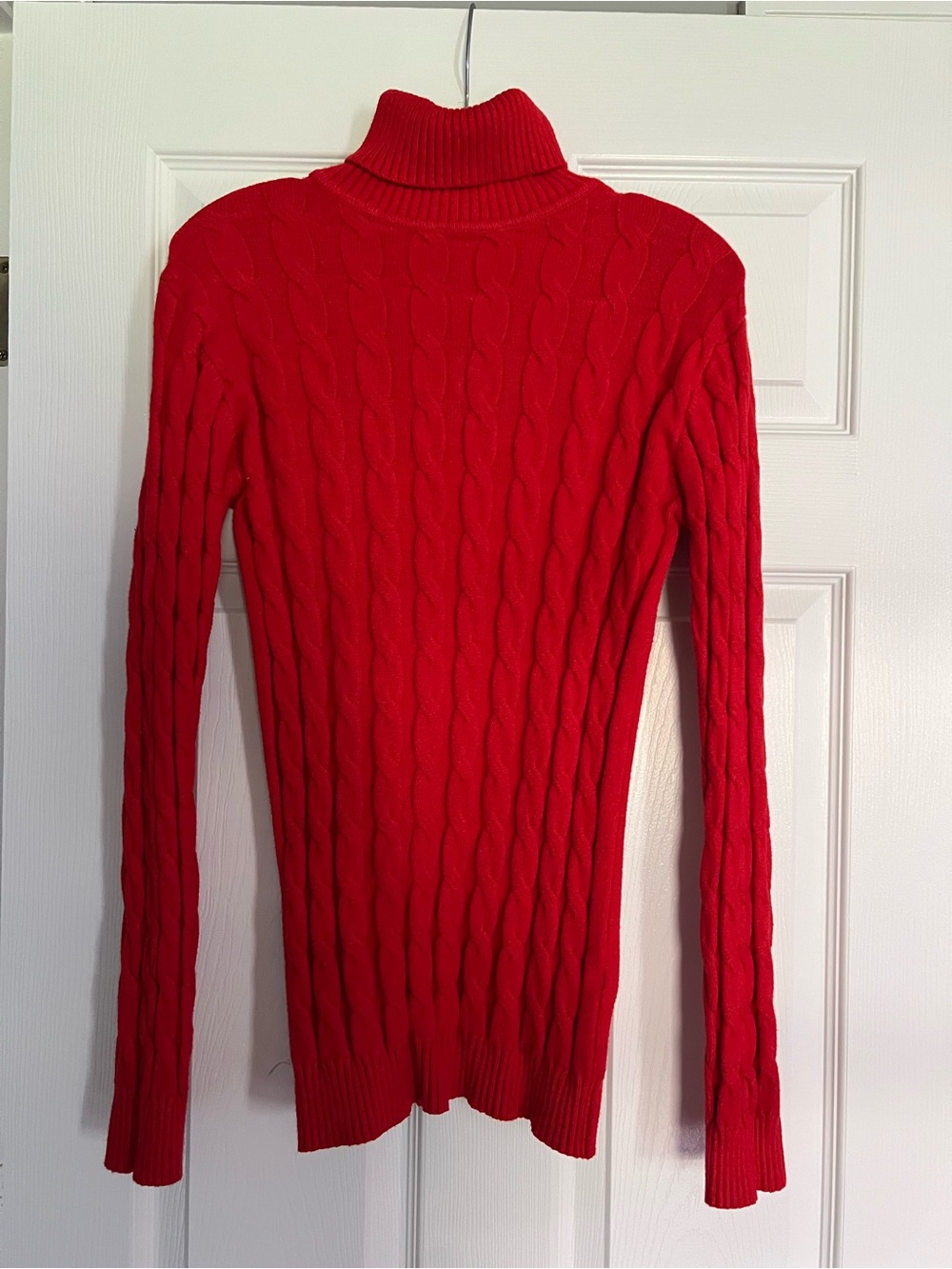 Red Cable-Knit Turtleneck Sweater - Men